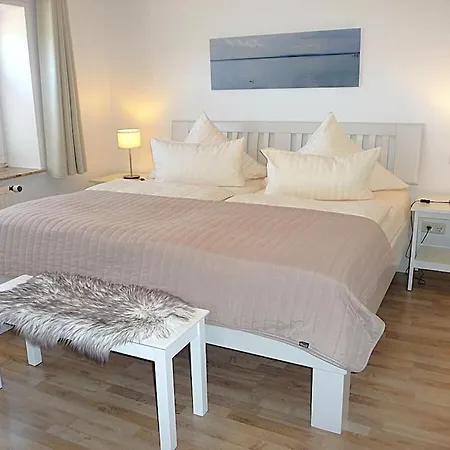With 1 Bedroom *